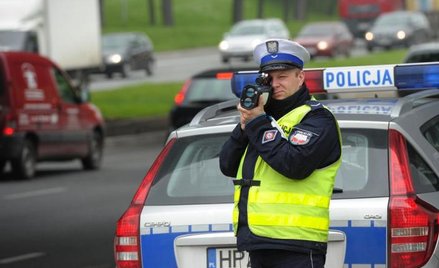 W karaniu kierowców drogówka wyrobiła 112,5 proc. normy – wynika z rządowego dokumentu
