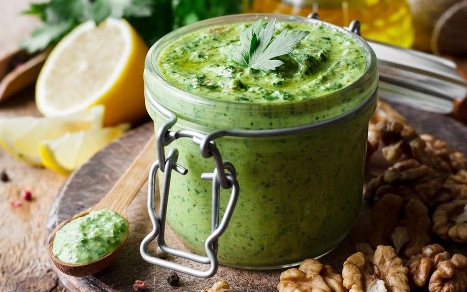 Genua: Lotnisko pozwala przewozić w bagażu podręcznym więcej niż 100 ml pesto