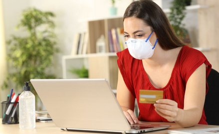 Polacy szturmują e-sklepy. Największy wzrost w Europie