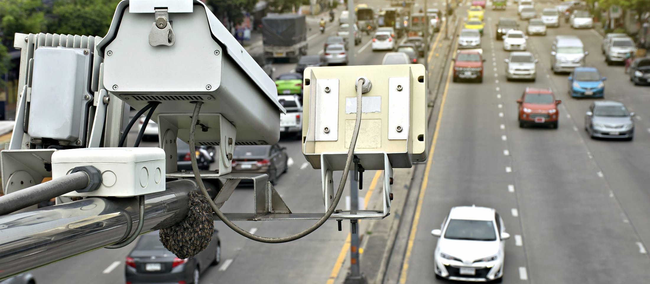 36 tys. błędnych mandatów. Brytyjski system fotoradarów zawiódł