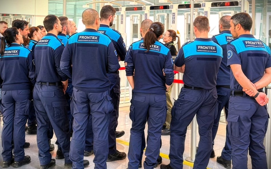 Międzynarodowe szkolenia służb granicznych. Funkcjonariusze z Okęcia wspierają Frontex