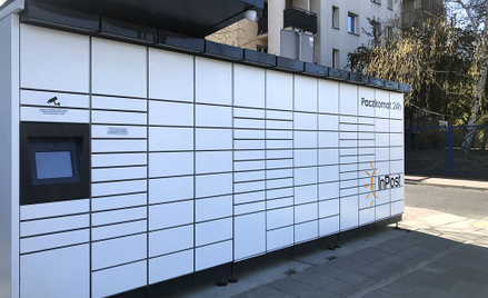 Automaty paczkowe pobiły tradycyjne formy dostawy zakupów internetowych