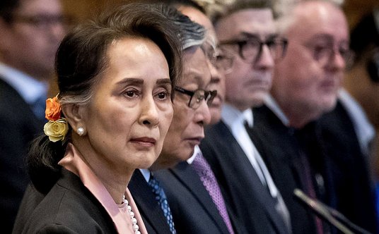 Laureatka Pokojowej Nagrody Nobla z 1991 roku, pani Aung San Suu Kyi (zdjęcie z 2019 r.)