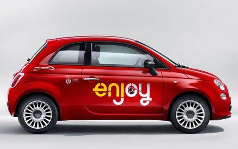 Sieć Enjoy, związana z koncernem Eni, pożycza we włoskich miastach fiaty 500