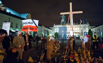 Czy krzyż powinien wrócić przed Pałac Prezydencki