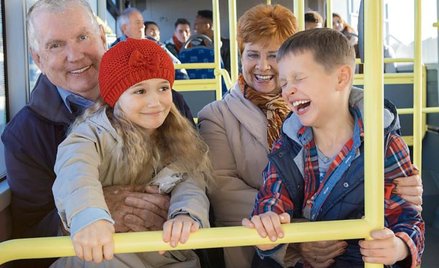 Darmowa komunikacja będzie dostępna w śląskich miastach nie tylko dla dzieci, ale również całych rod
