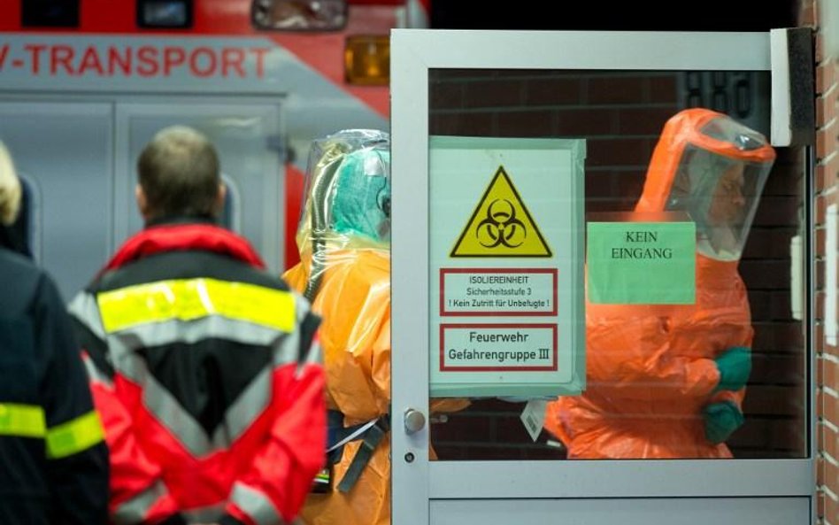 Pracownik ONZ zarażony ebolą. Trafił do szpitala w Niemczech