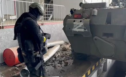 Żołnierze Rosyjskiego Korpusu Ochotniczego mieli zdobyć rosyjski transporter opancerzony