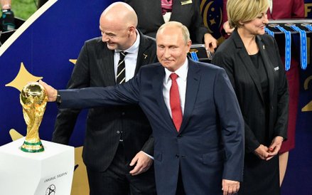 Zadowolony z mundialu mógł być prezydent Władimir Putin. Rosja awansowała aż do ćwierćfinału mistrzo