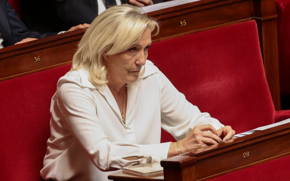 Marine Le Pen obawia się, że przyjaźń z Trumpem może osłabić poparcie dla jej partii we Francji
