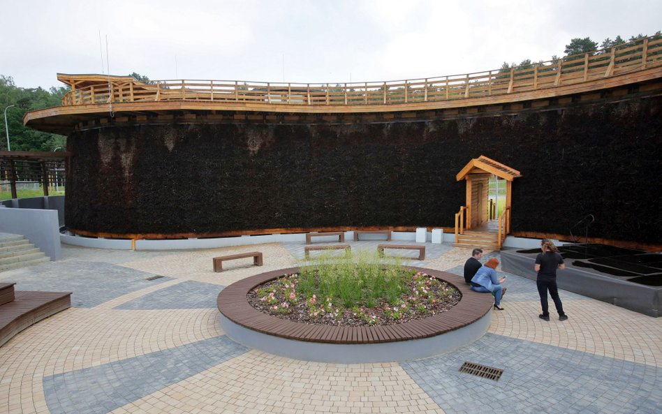 Tężnia solankowa w nowym kompleksie uzdrowiskowym w Lidzbarku Warmińskim