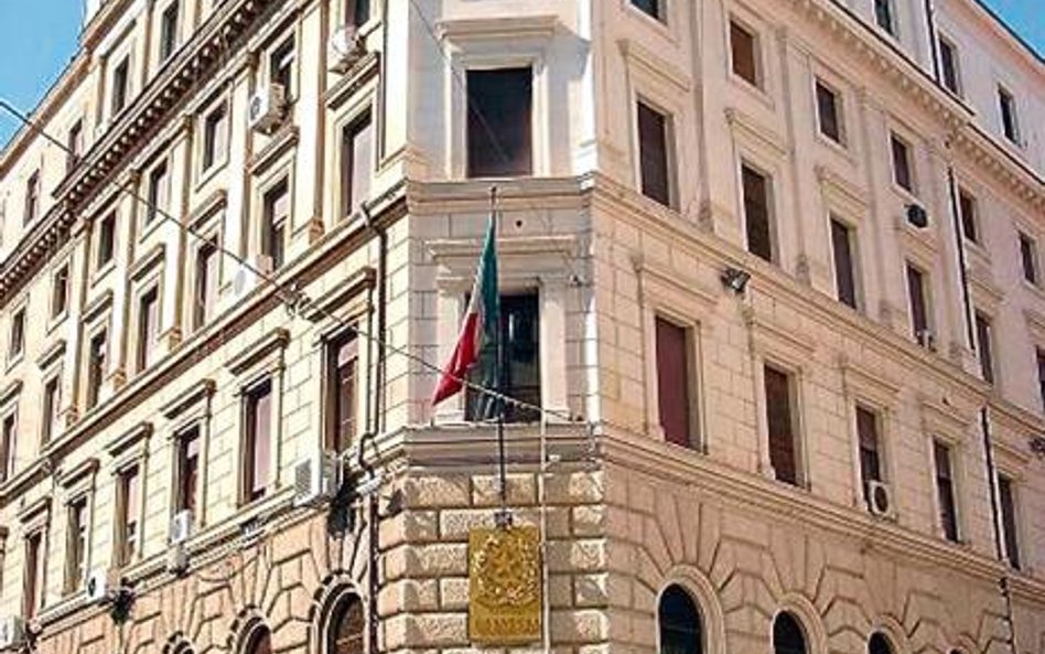 Rzymska komenda policji miała być sprzedana za 900 tys. euro