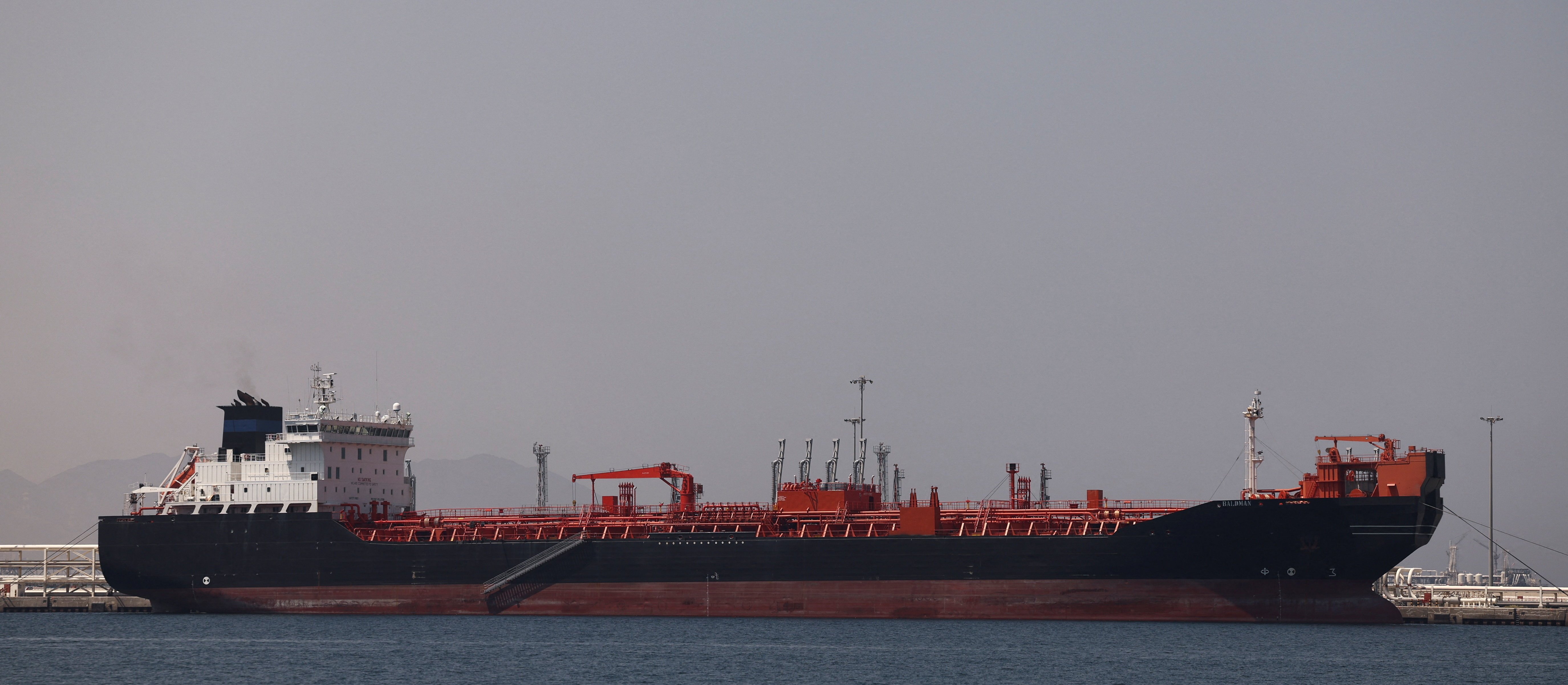 Tankers Pass Through Shelled Strait of Hormuz utilizing Iranian Methods
