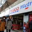 Brytyjskie Tesco zatrudniło 35 tys. pracowników, by przetrwać kryzys