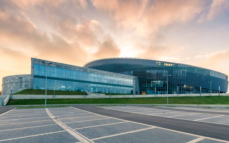 Arena Gliwice to najnowszy obiekt w Polsce niedaleko skrzyżowania autostrad A1 i A4. Otwarcie w maju