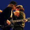 Angus Young w duecie z Brianem Johnsonem pokazali, że niezmiennie płynie przez nich prąd. Podziwiało