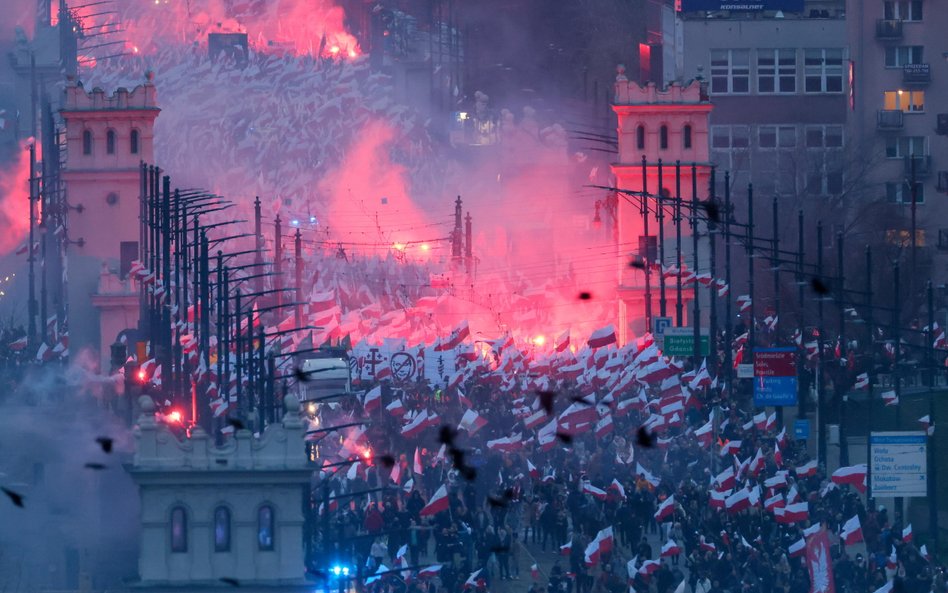 11 listopada zakaz wychodzenia z bronią na ulicę. Ilu osób on dotyczy