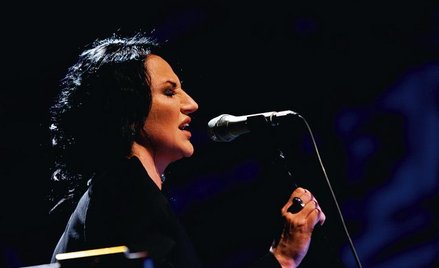 Kayah zaśpiewa piosenki ze swoich albumów z Royal Quartet