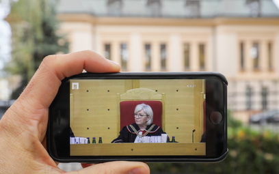 Prezes Trybunału Konstytucyjnego Julia Przyłębska (na ekranie)