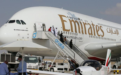 Financial Times: Linie Emirates też mają kłopoty