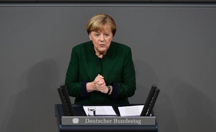 Angela Merkel zapowiedziała, że od 2017 r. wydatki na obronę Niemiec będą stale rosły.