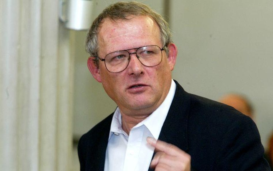 Adam Michnik pisze w rosyjskim brukowcu o "polskich idiotach"