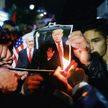 Palestyńska odpowiedź dla Trumpa. Demonstranci w Ramallah palą zdjęcie amerykańskiego prezydenta i p