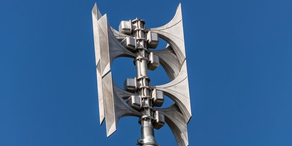 Sirens will wail all over Poland. The services appeal for calm