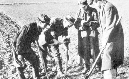 Podział i parcelacja majątków ziemskich na Ziemiach Odzyskanych, 1944 r.