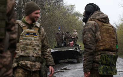 Ukraińscy żołnierze w rejonie Izium