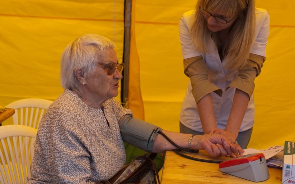 Nie będzie badań seniorów. Bo wzrosną kolejki do lekarzy