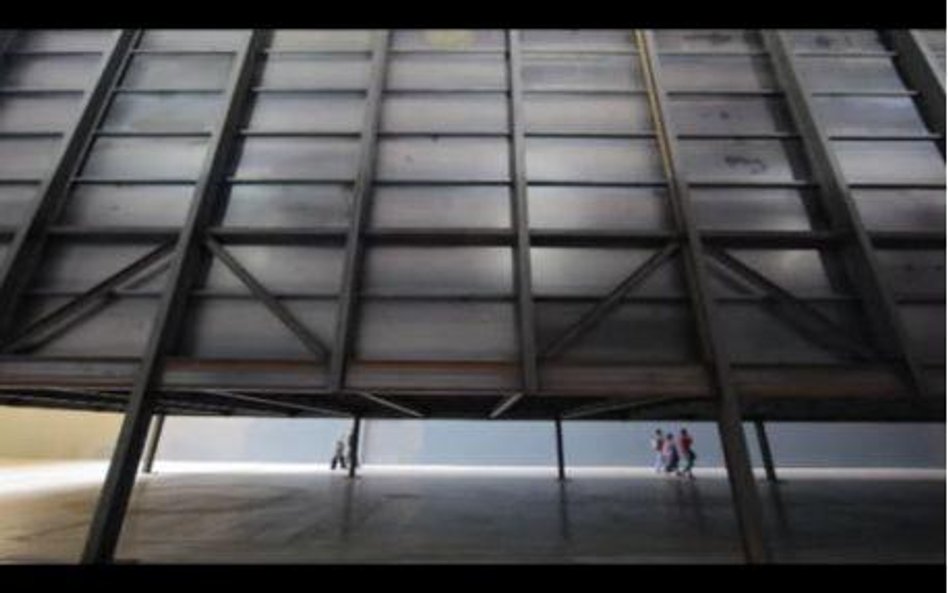 Ekspozycja Mirosława Bałki w Tate Modern