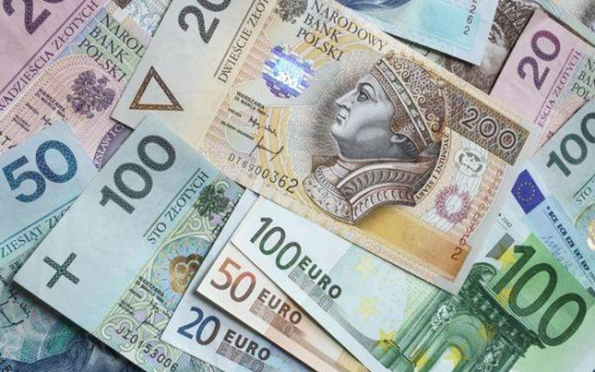 Złoty pozostaje stabilny