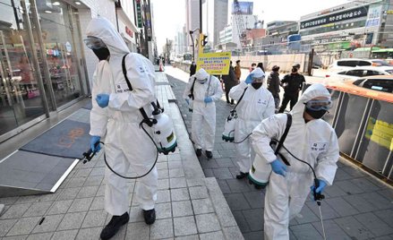 14757 przypadków koronawirusa poza Chinami