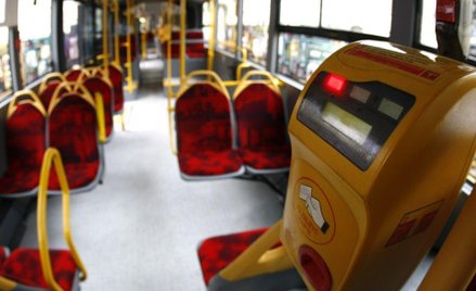 Nie chcą drogich biletów, więc protestują