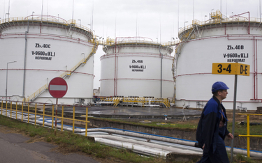 Grupa Orlen tylko w niewielkim stopniu jest w stanie zaspokoić swoje zapotrzebowanie na ropę naftową