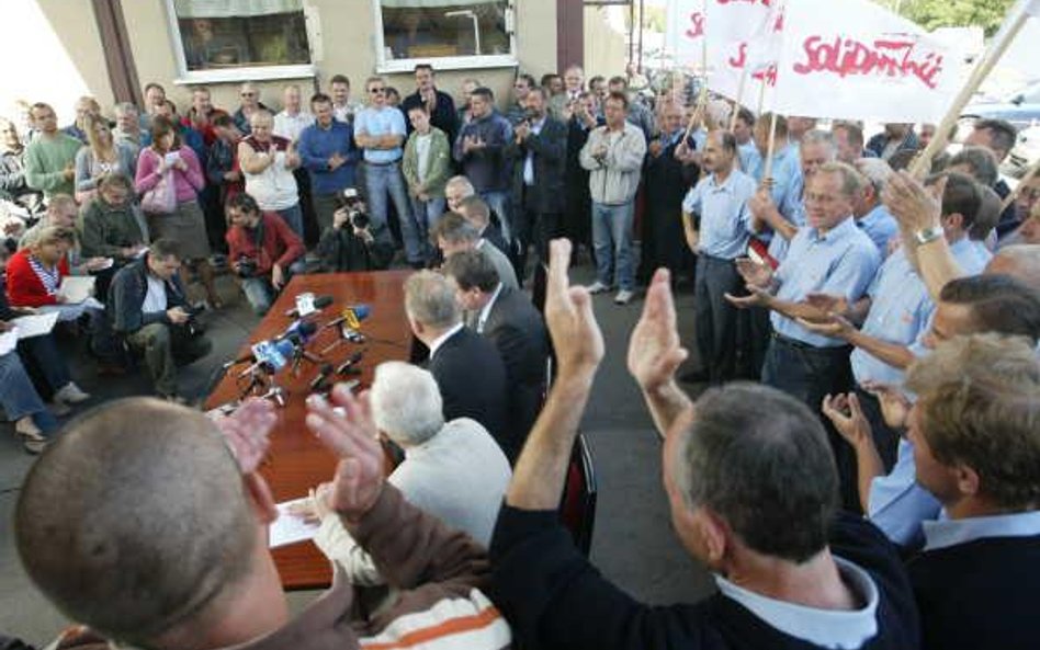 Raz pracy mniej, raz więcej, ale musi to zaakceptować załoga