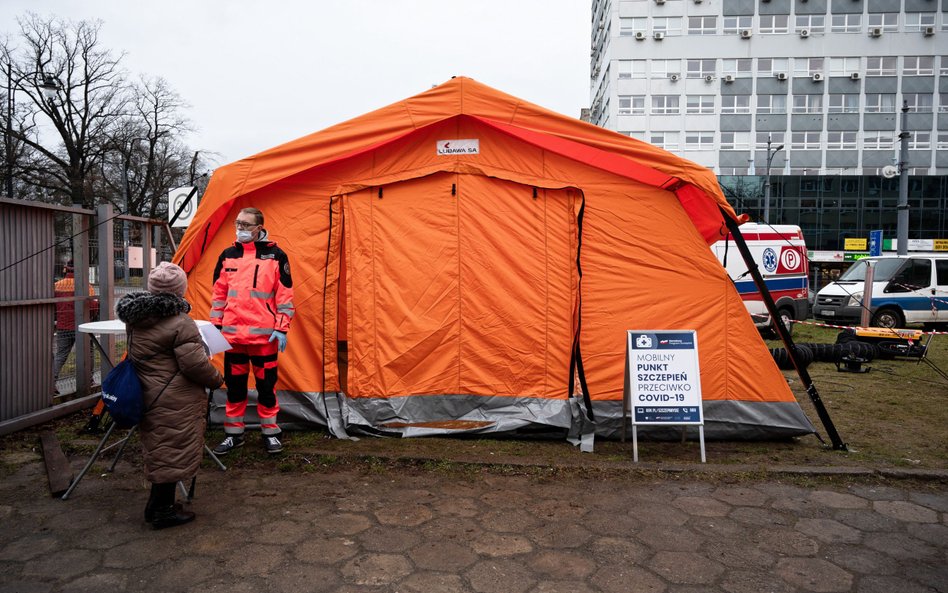 Koronawirus w Polsce. Siódmy dzień spadku liczby nowych zakażeń