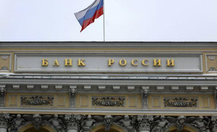 Bank Rosji skupi się na rozwiązaniach mających zniechęcić firmy i banki do korzystania z walut obcyc