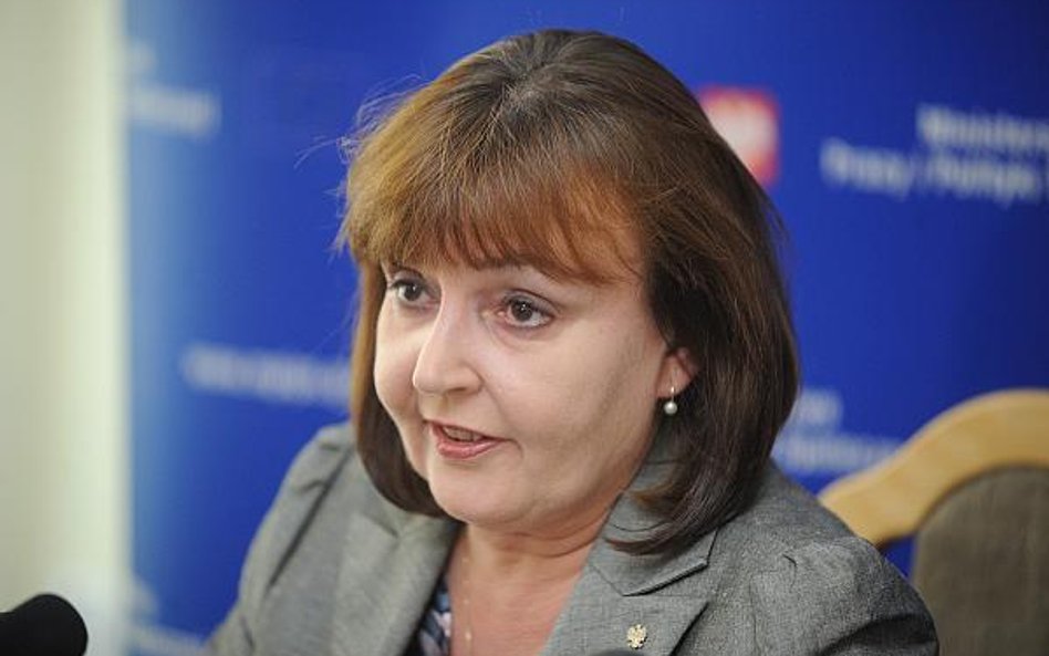 Minister pracy Jolanta Fedak proponuje zawieszenie składki do OFE na dwa lata