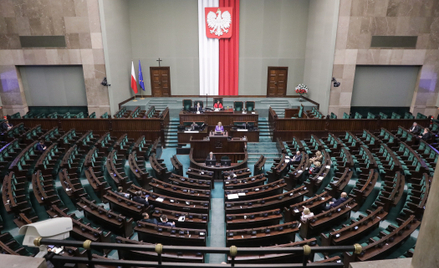 Punkt widzenia w polskiej polityce zależy od miejsca zajmowanego w Sejmie - inaczej się patrzy na św