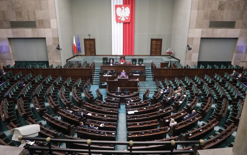 Punkt widzenia w polskiej polityce zależy od miejsca zajmowanego w Sejmie - inaczej się patrzy na św