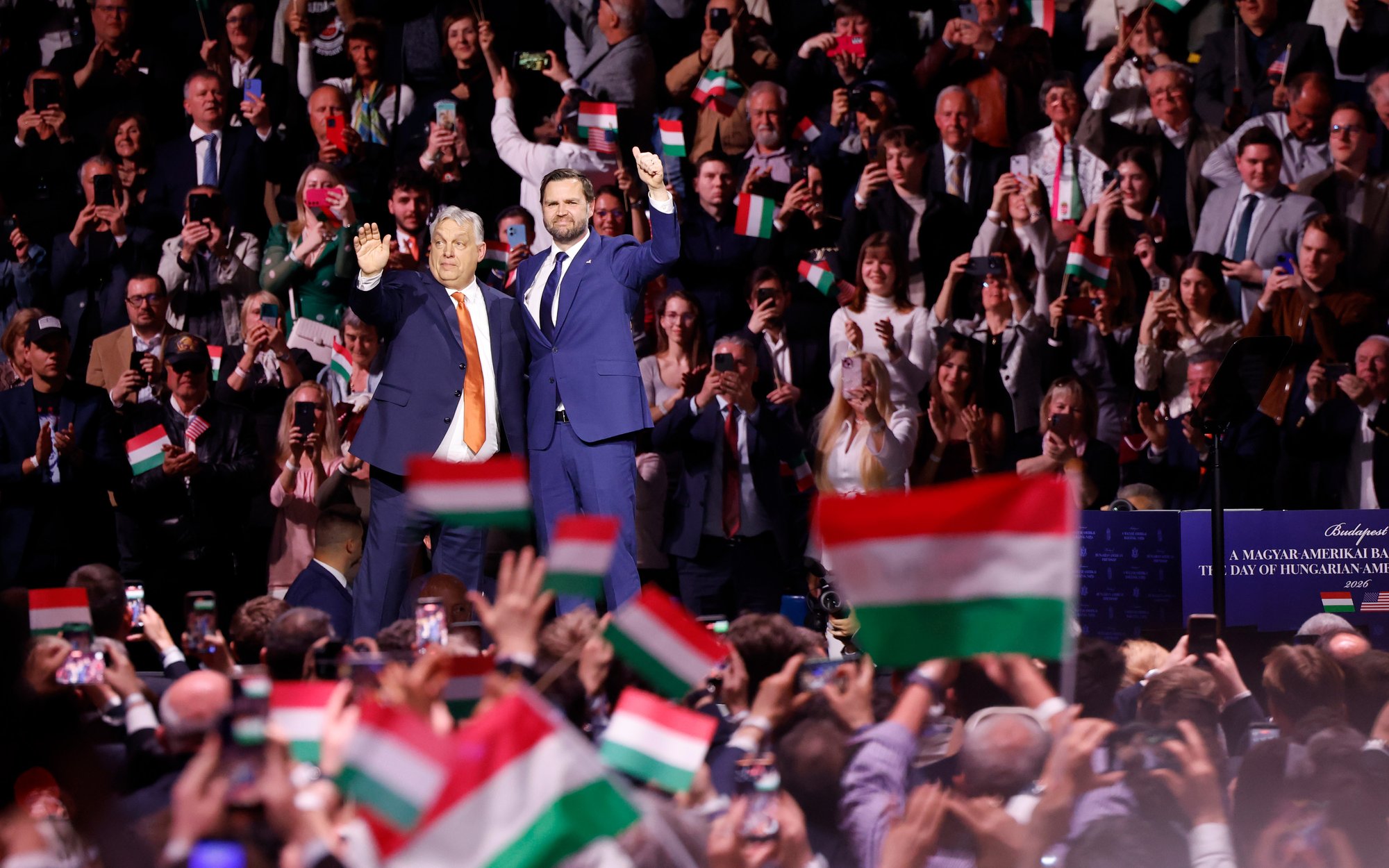 Witold M. Orłowski: bare  Viktor in trouble