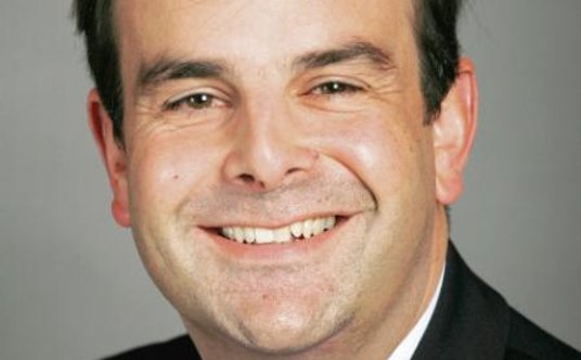 Imigranci posługują się naszymi językami, ponieważ po prostu tego od nich wymagamy - mówi Gerhard Pf