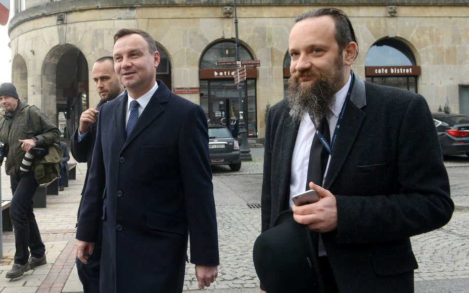 Z Andrzejem znaliśmy się z podstawówki – mówi Marcin Kędryna. Na zdjęciu z prezydentem Dudą w paździ