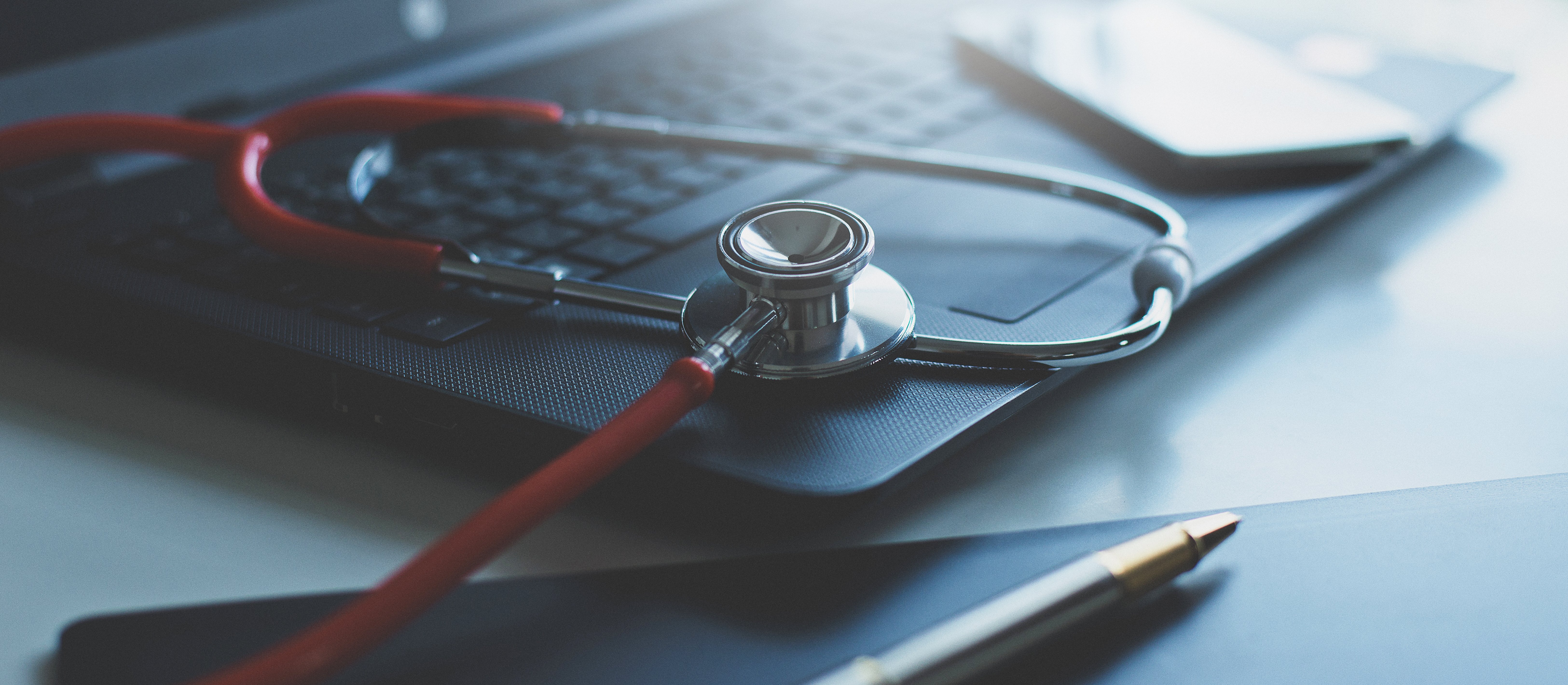 Twórcy leków wrócili do łask. Na długo?