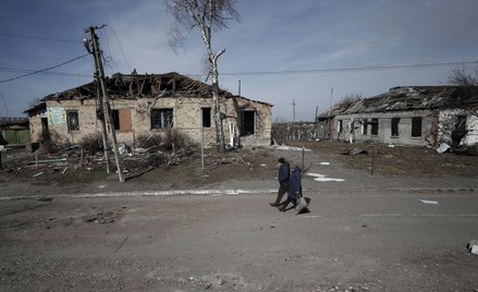 Zniszczona przez Rosjan wieś Byszów na zachód od Kijowa