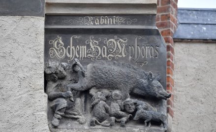 Niemcy: Sąd oddalił pozew o usunięcie antysemickiej rzeźby