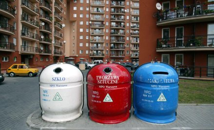 Ustawa miała wymusić segregację odpadów w naszych domach. Okazuje się, że nie jest to takie proste.