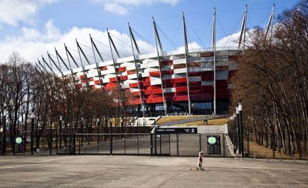 Urzędnicy obejrzą mecze, ale nie finał